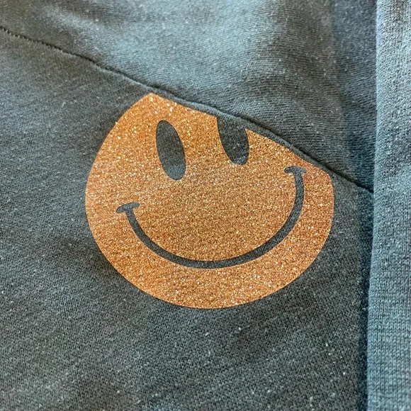 Aquarius Cocktail Green Sweatshirt with  Gold Smiley Face - Picture 2 of 12